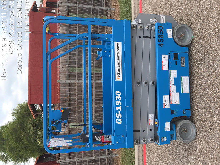 2019 Genie GS-1930 Fixed rails with chain Entry