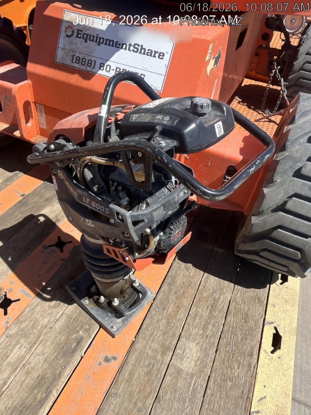 2025 HUSQVARNA LT6005