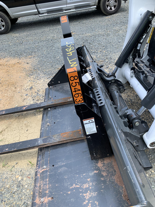 2021 TAKEUCHI 48" Pallet Forks - Takeuchi