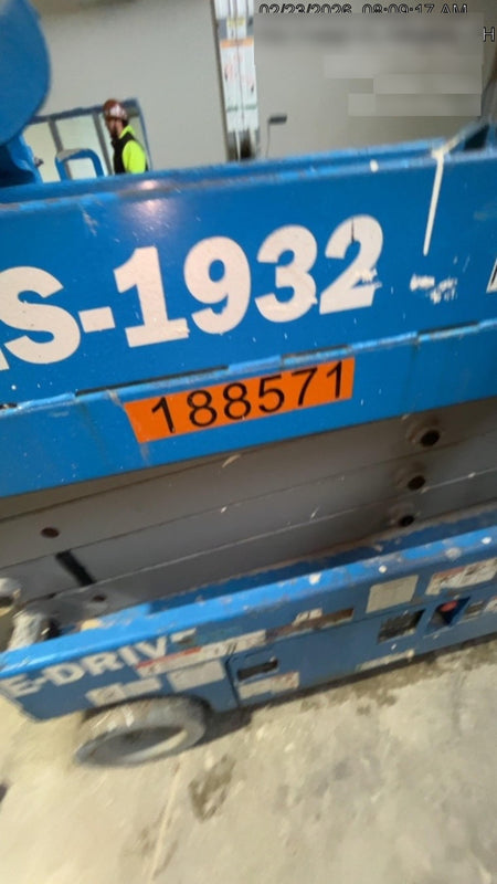 2021 GENIE GS-1932