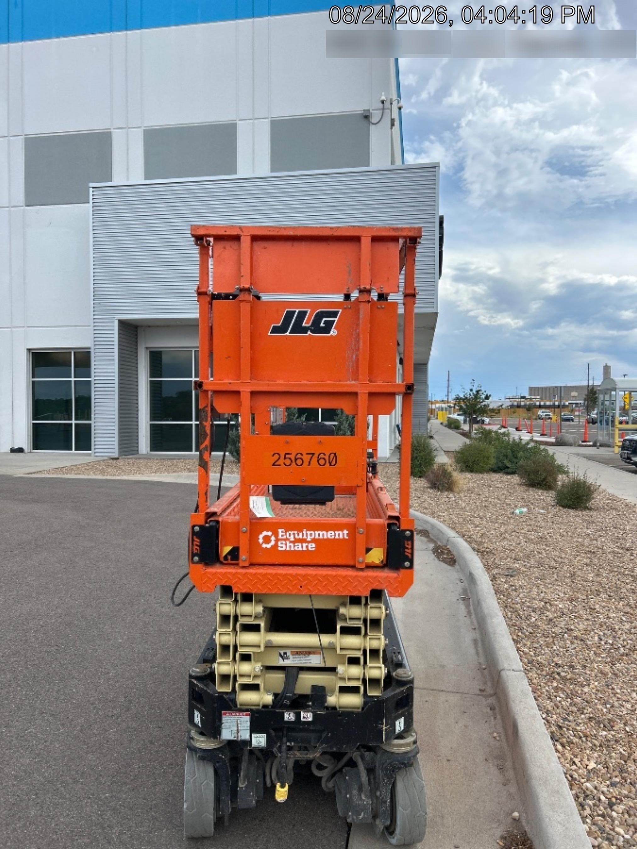 2022 JLG ES1932