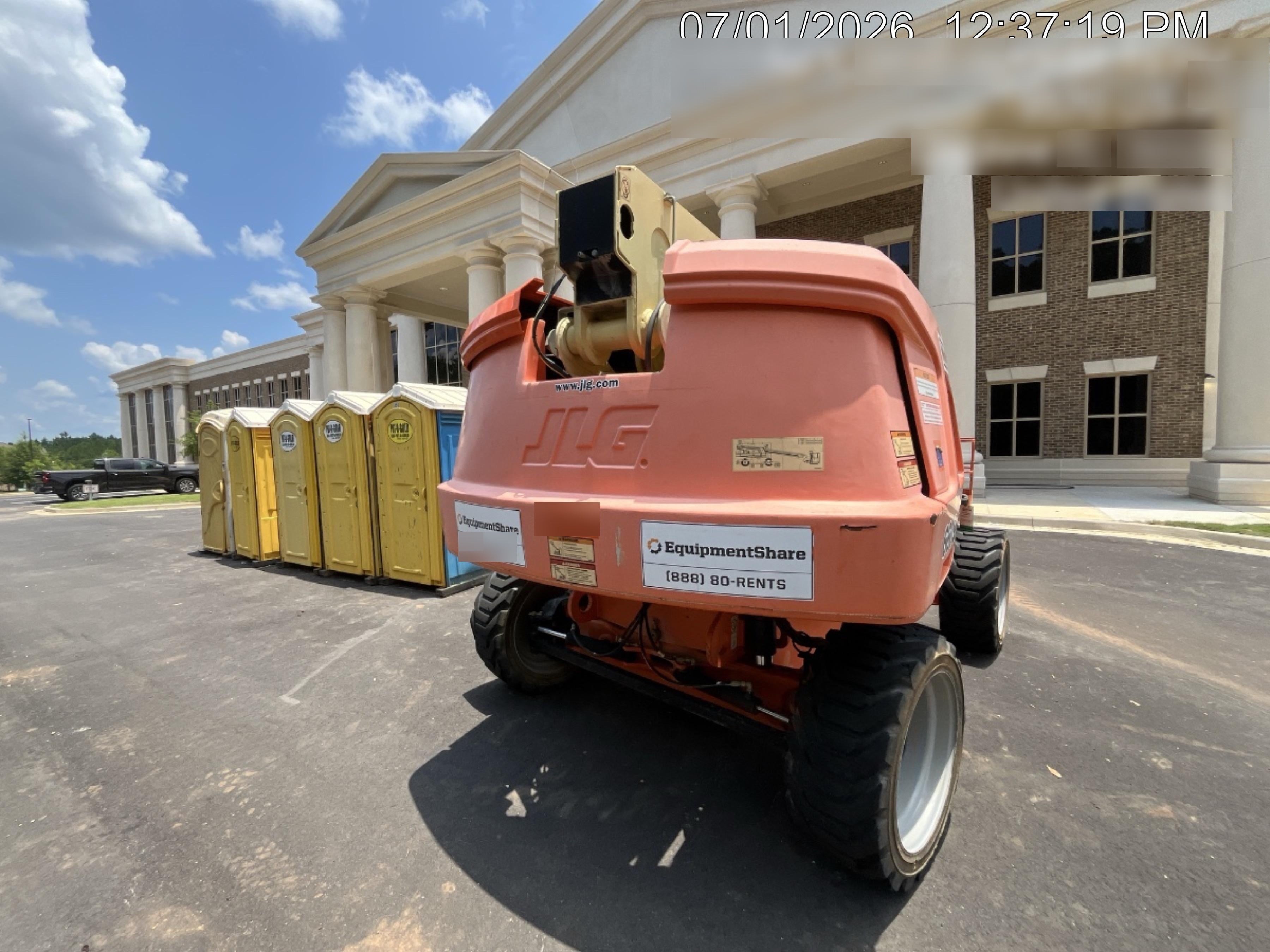 2019 JLG 660SJ