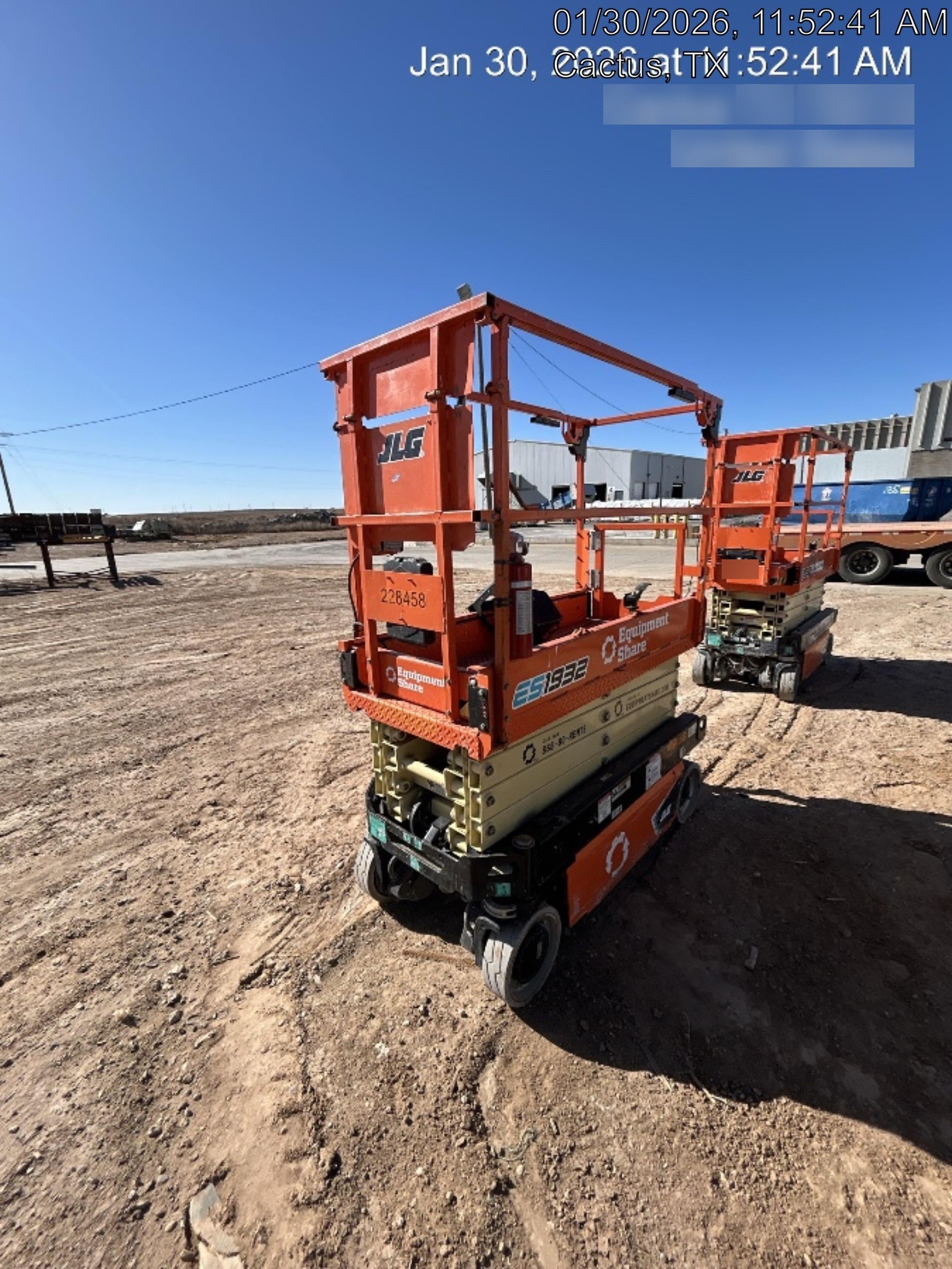 2022 JLG ES1932