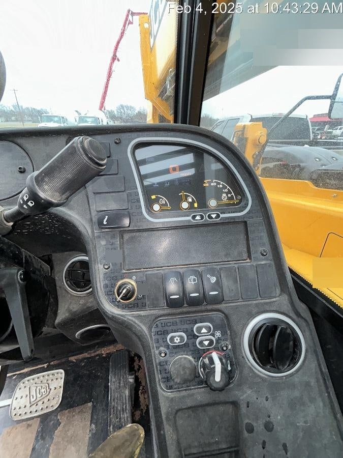 2023 JCB 509-42