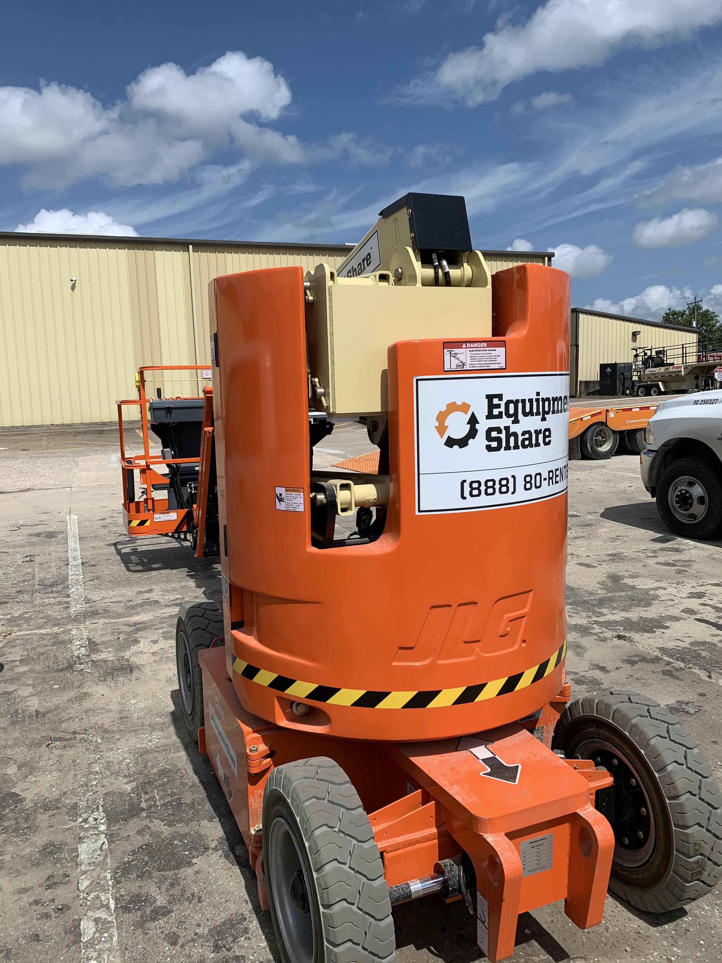 2021 JLG E300AJP