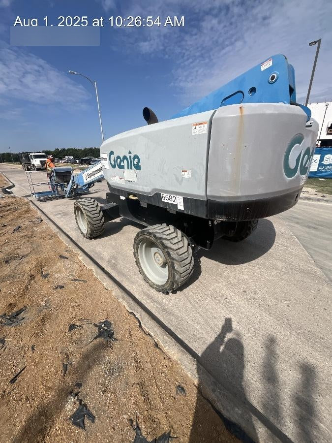 2017 GENIE S-65