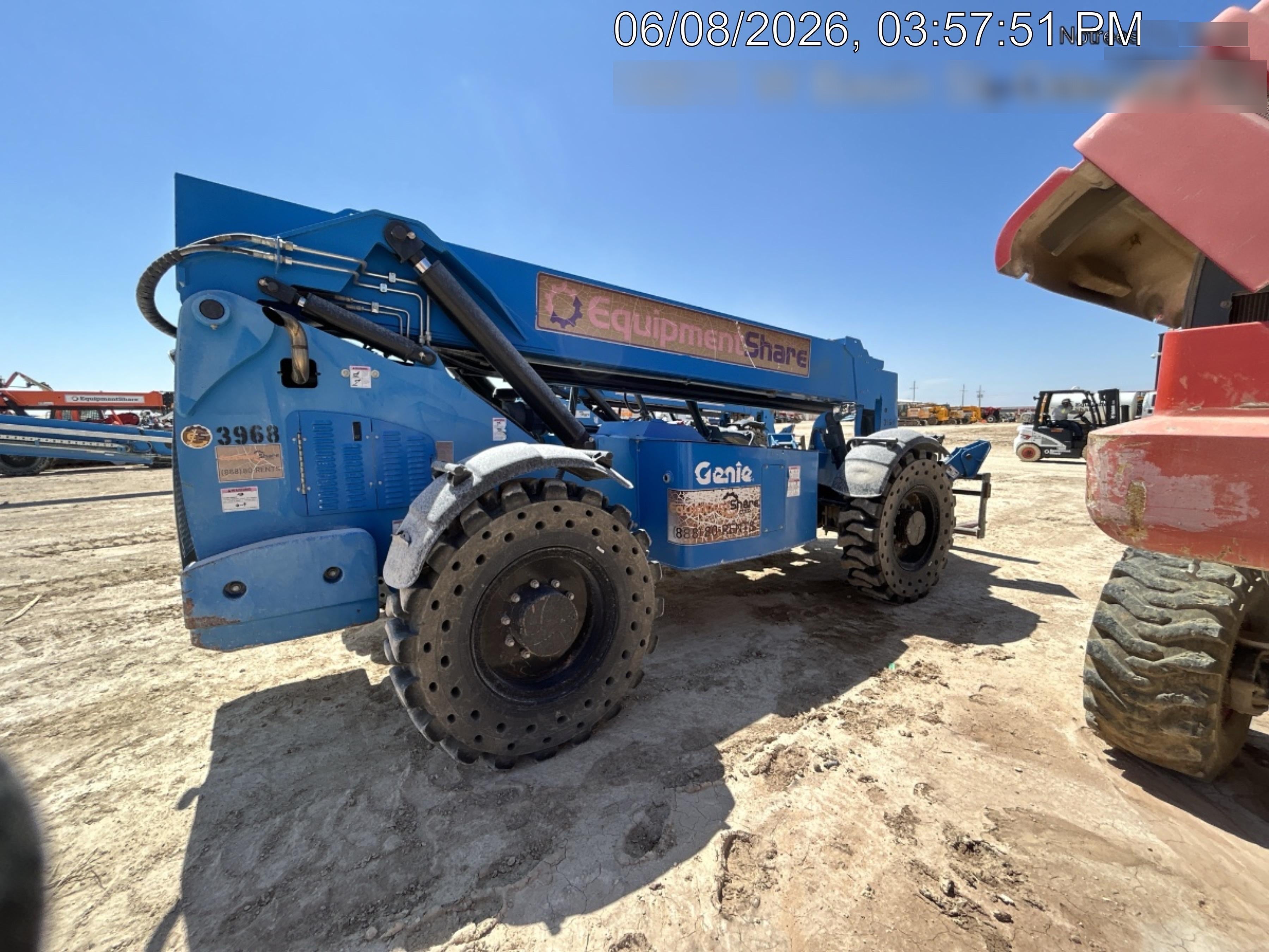 2017 GENIE GTH-1056