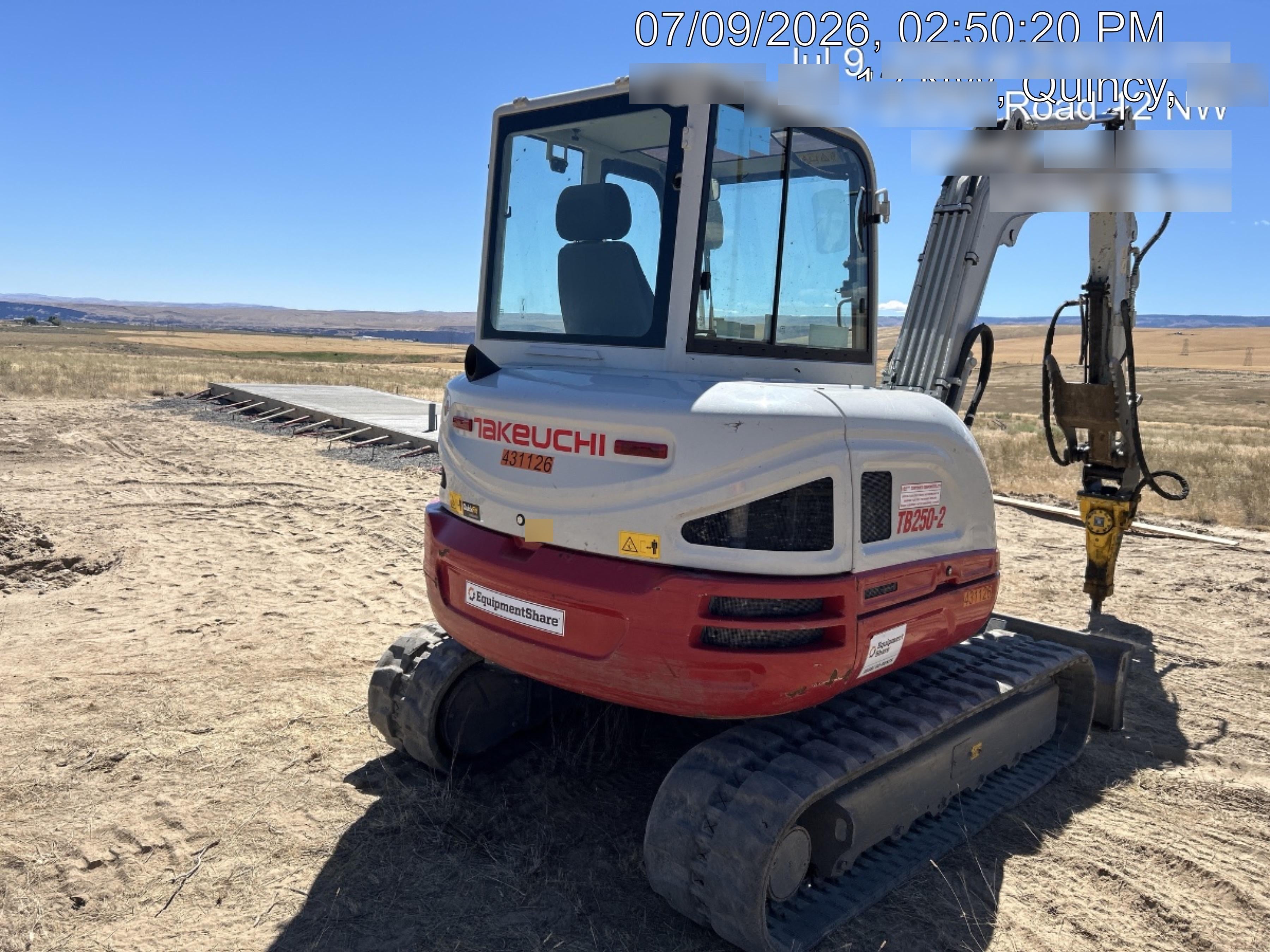 2024 TAKEUCHI TB250-2CR