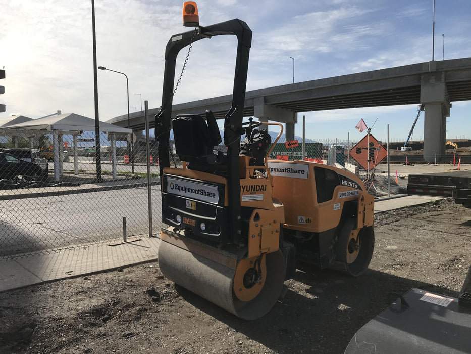 2016 HYUNDAI HR26T-9