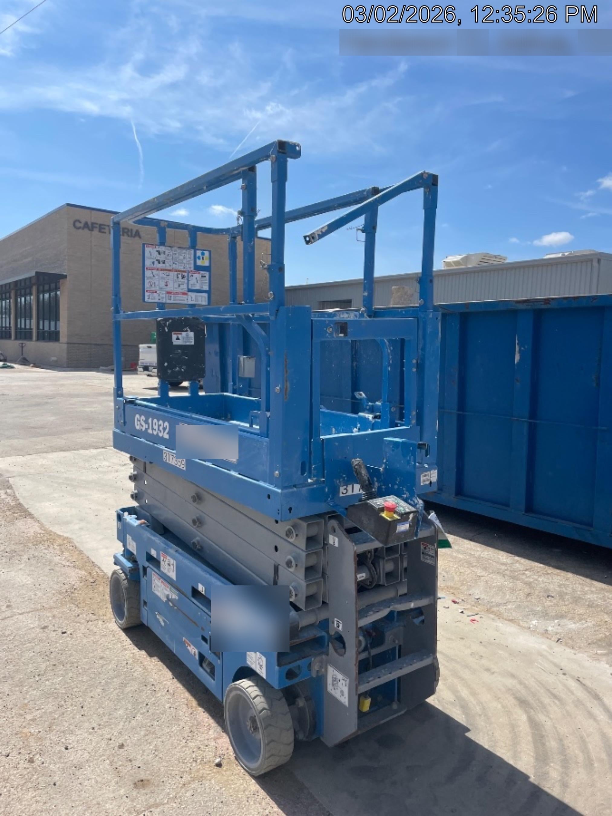 2023 GENIE GS-1932