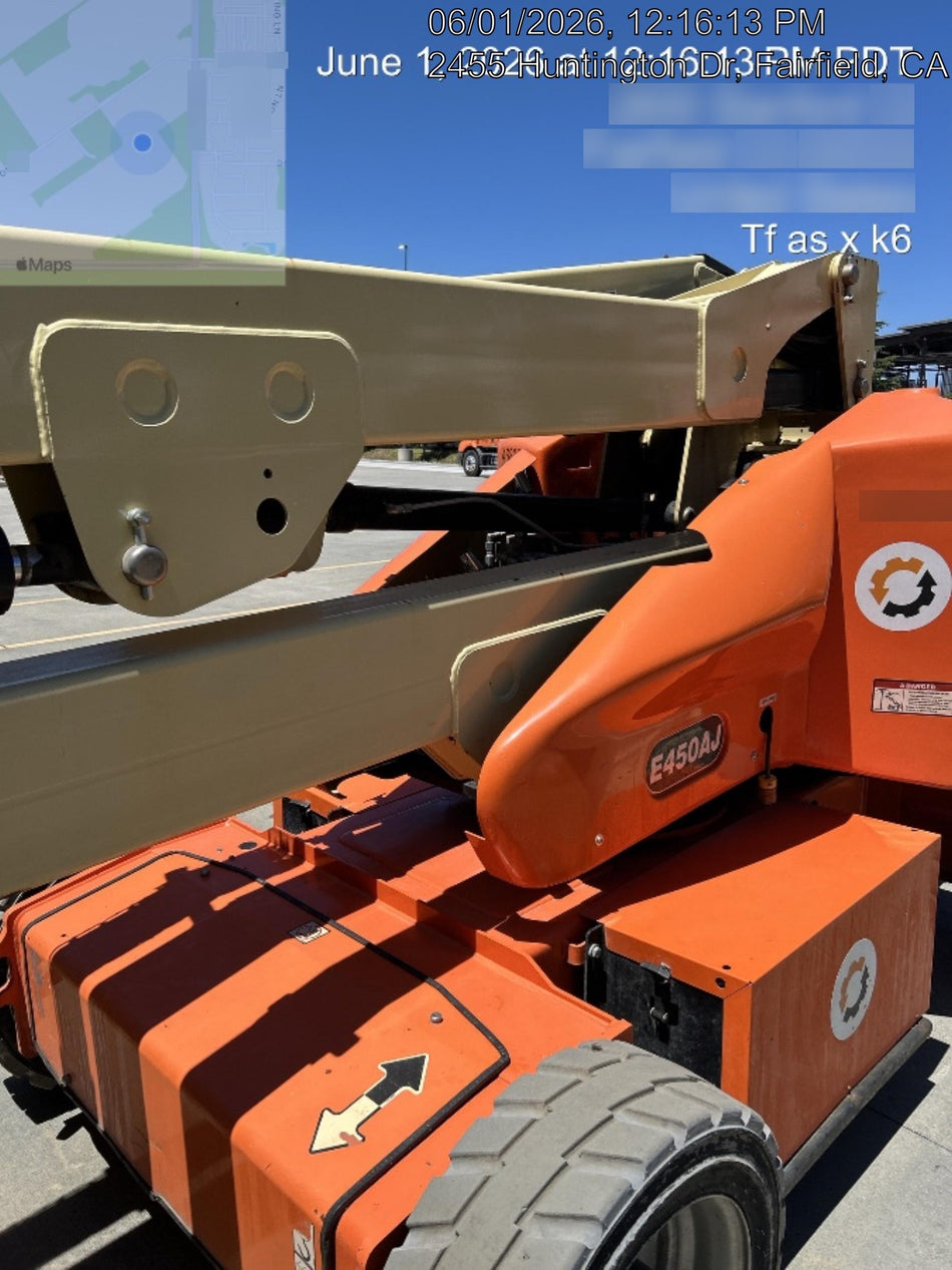 2019 JLG E450AJ