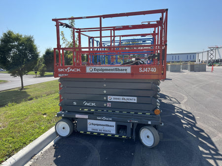 2021 SKYJACK SJ4740