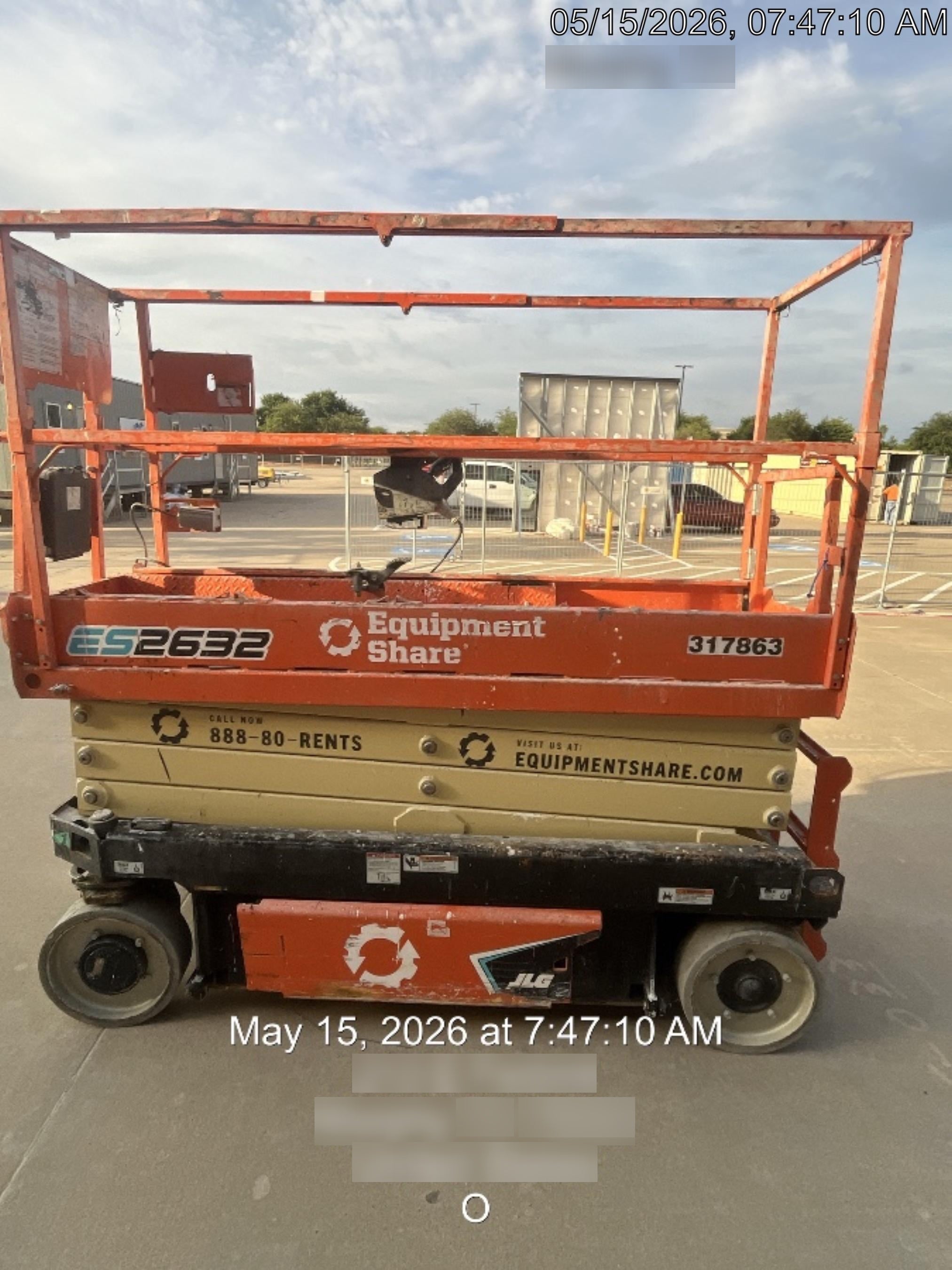 2023 JLG ES2632