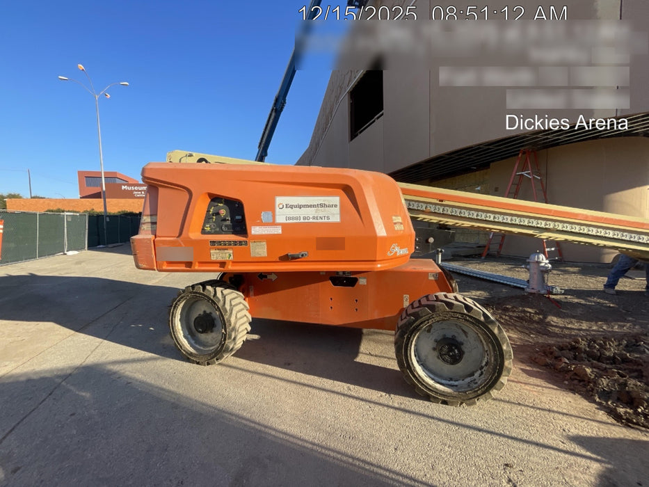 2019 JLG 660SJ