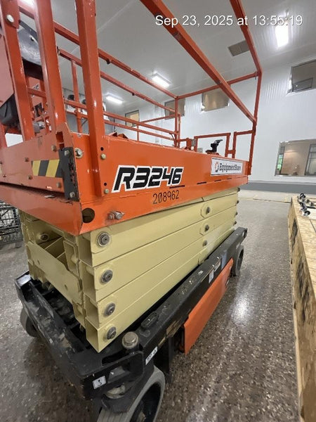 2022 JLG R3246