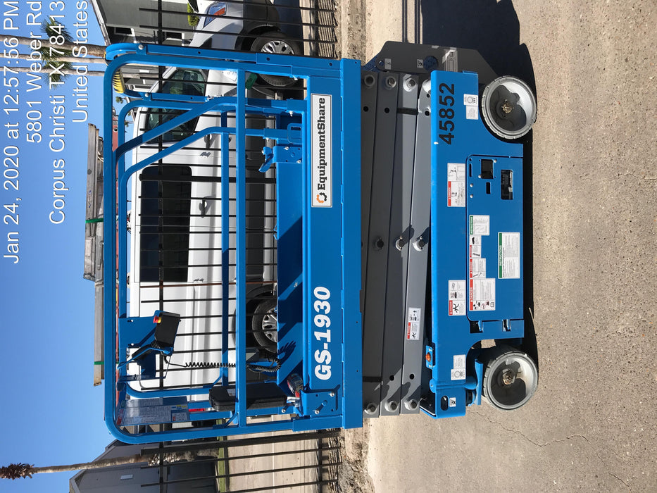 2019 Genie GS-1930 Fixed rails with chain Entry