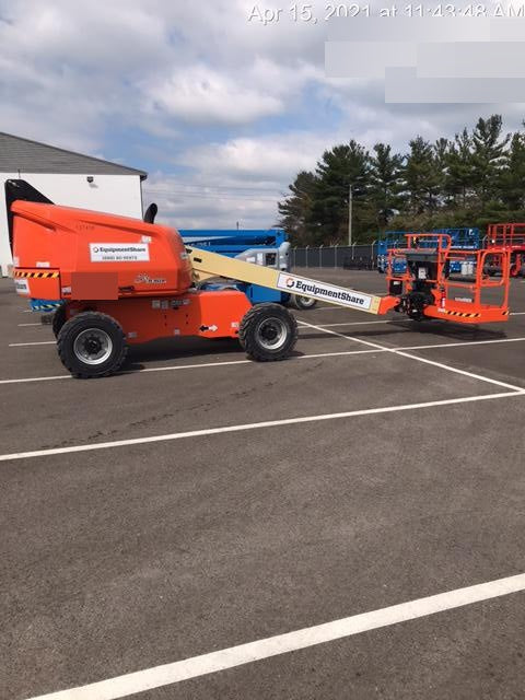 2021 JLG 400S