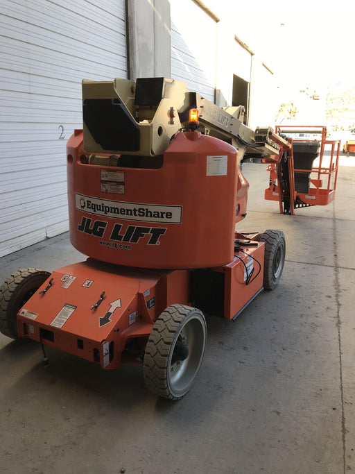 2019 JLG E400AJPN