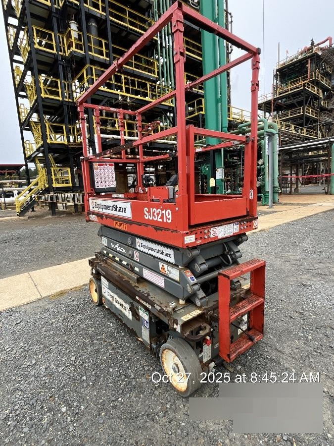 2022 SKYJACK SJ3219