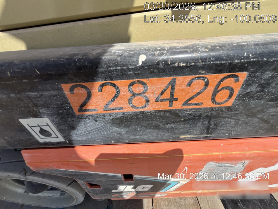 2022 JLG ES1932