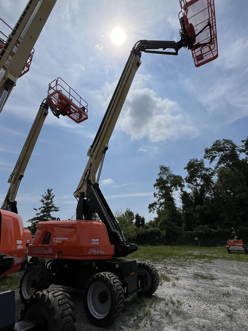2025 JLG 660SJ