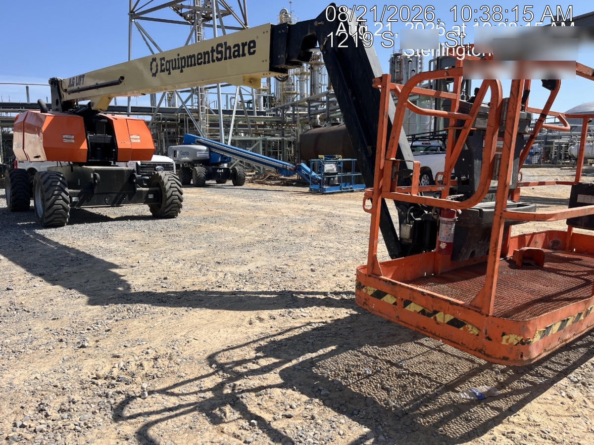 2023 JLG 860SJ