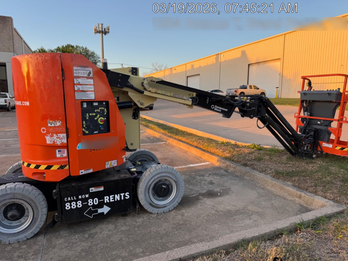 2025 JLG E300AJP