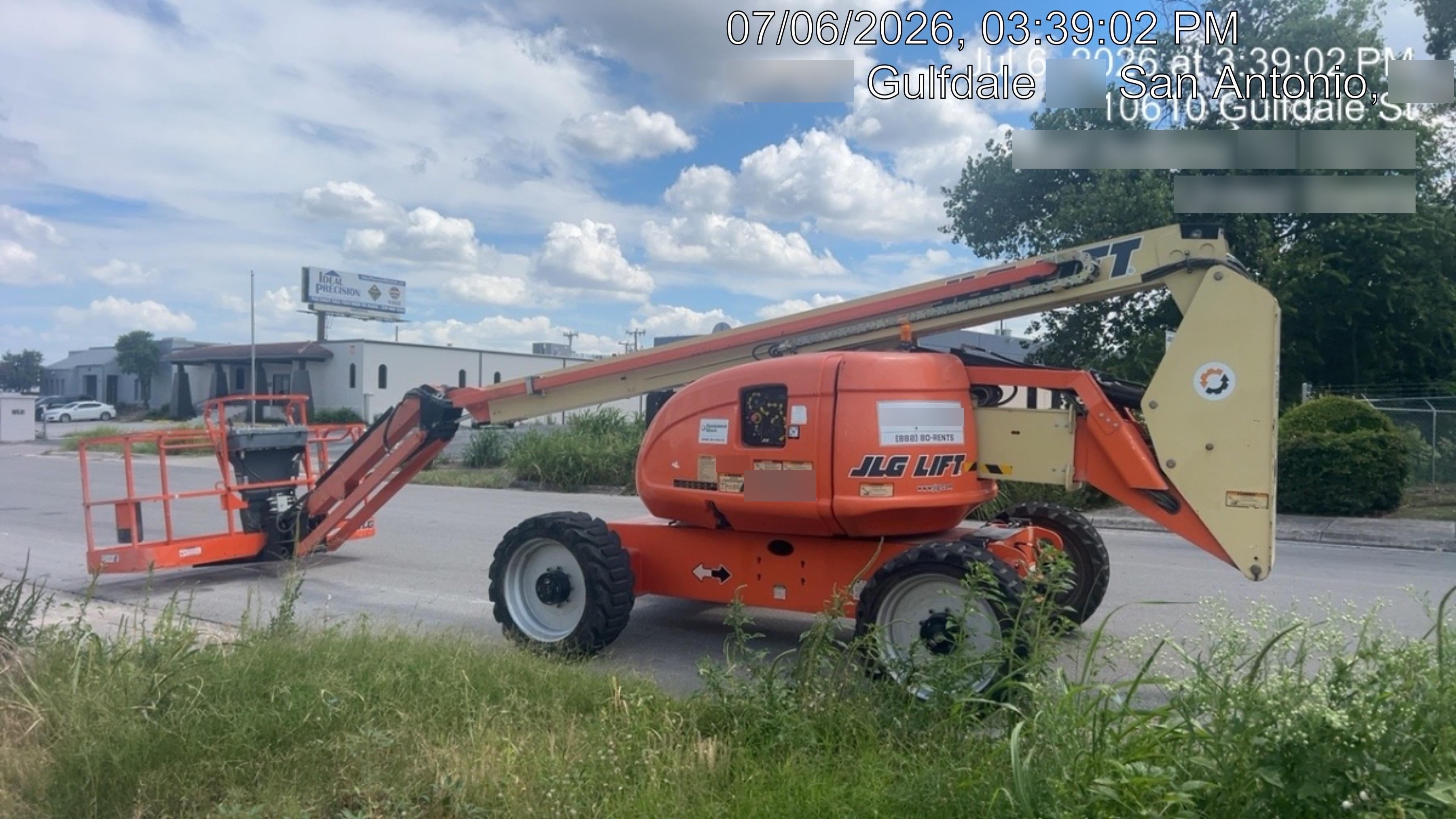 2019 JLG 600AJ