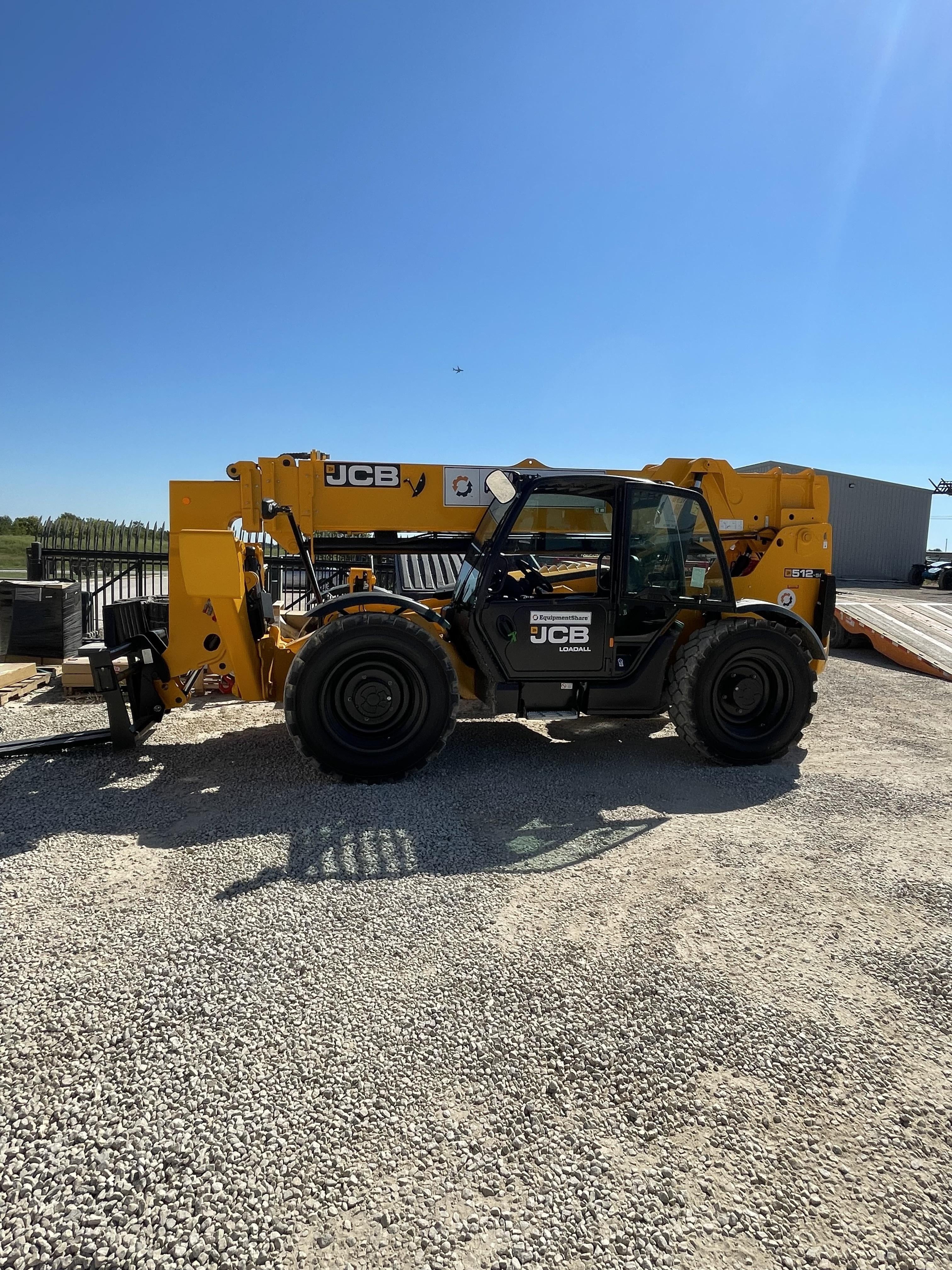 2022 JCB 512-56