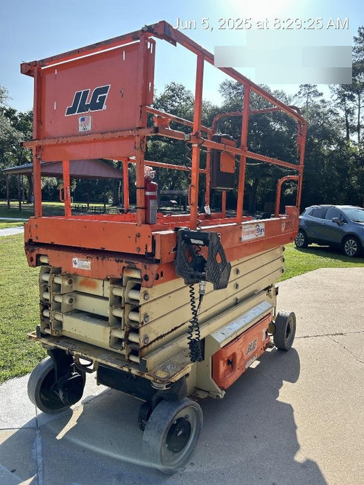 2016 JLG 3246ES