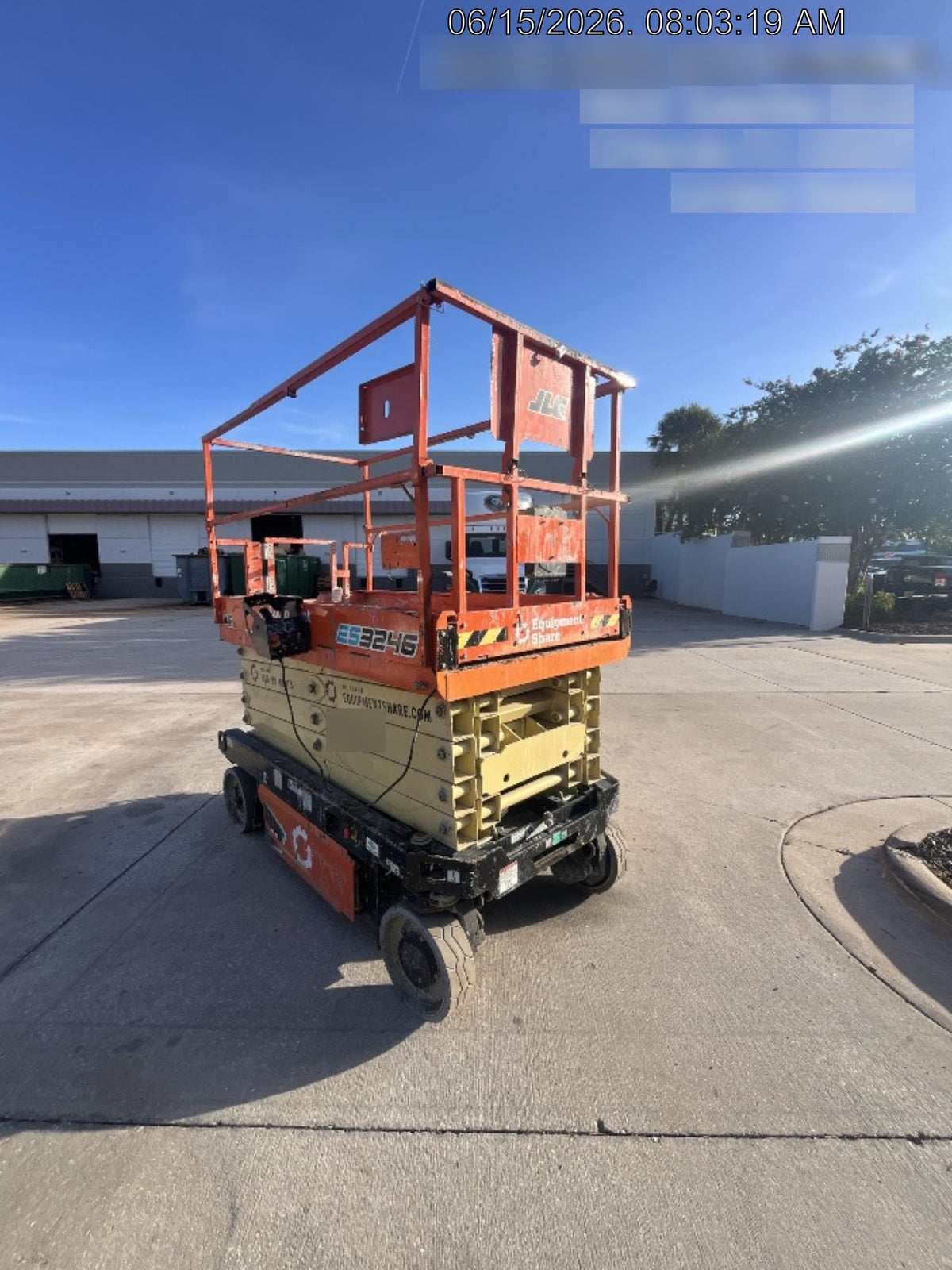 2022 JLG ES3246