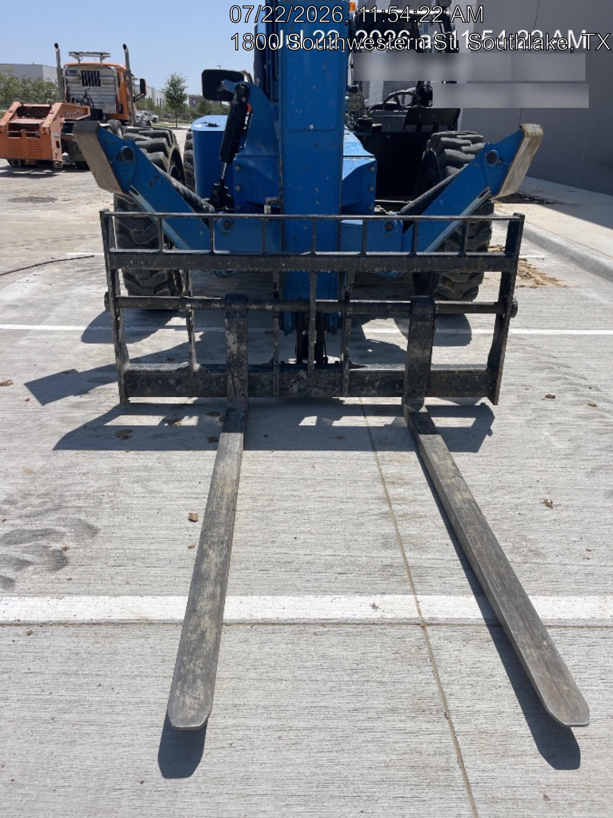 2017 GENIE GTH-1056