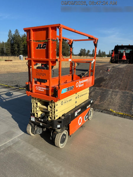 2022 JLG ES1932