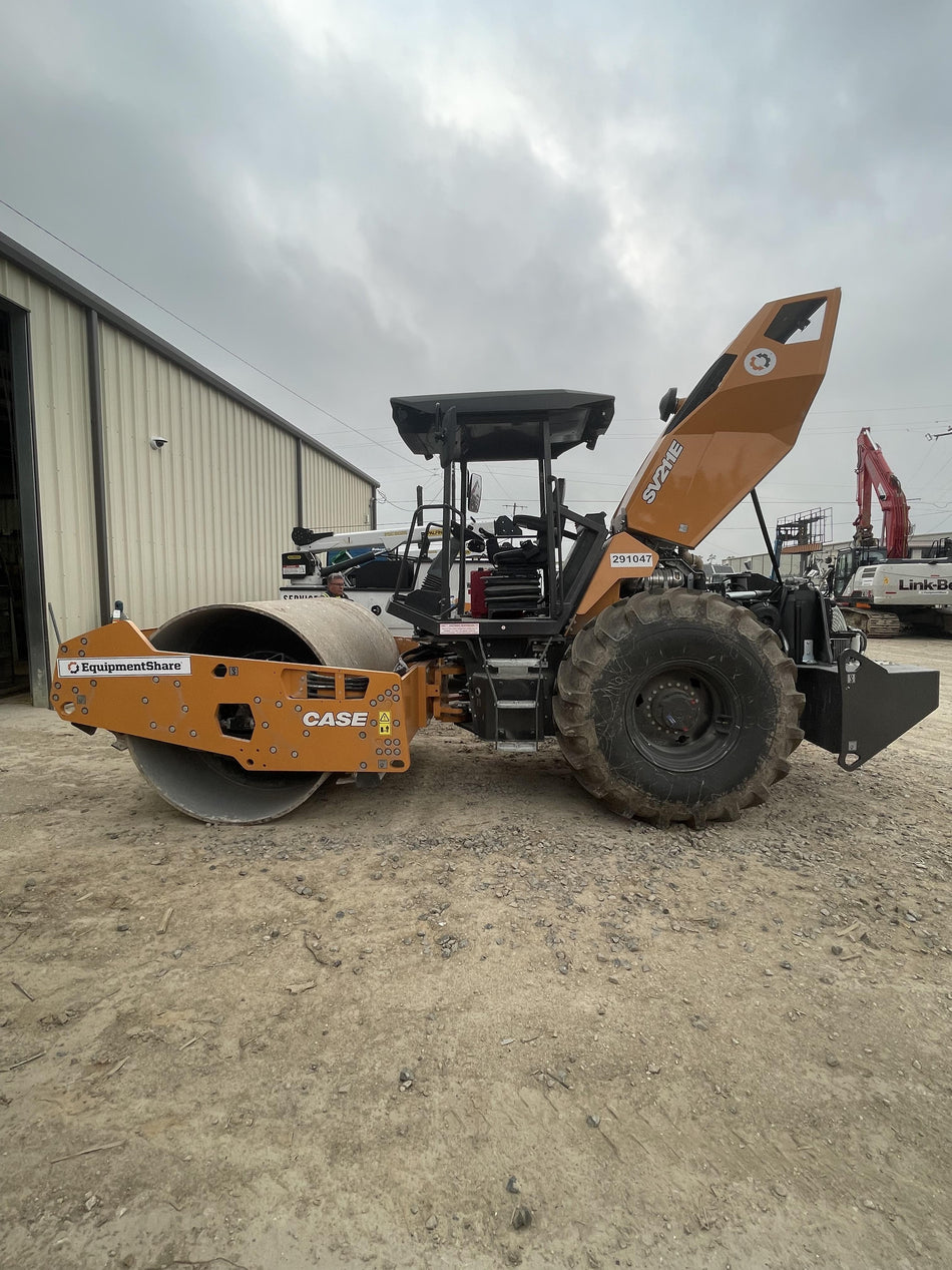 2023 CASE SV211E
