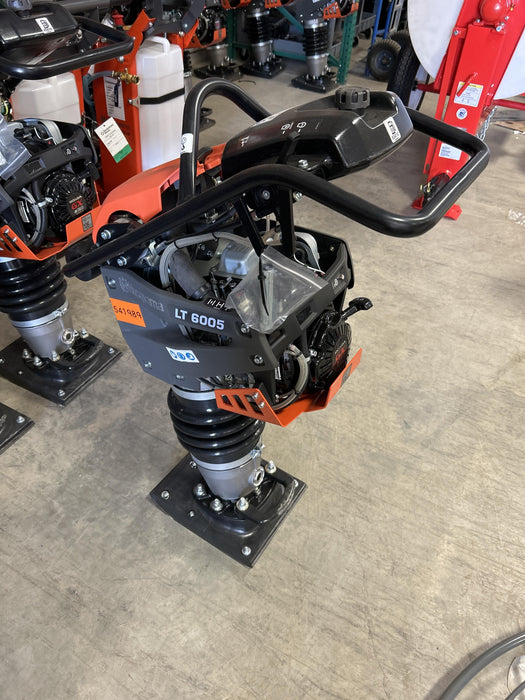 2025 HUSQVARNA LT6005