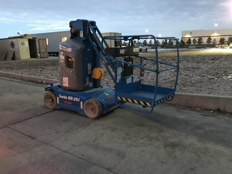 2020 GENIE GR-26J