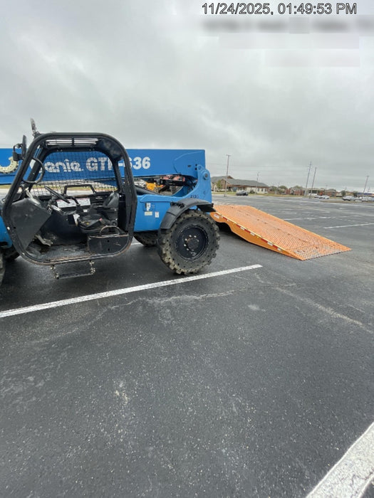 2017 Genie GTH-636 Genie GTH636 Telehandler, 48" Carriage, Solid Tires