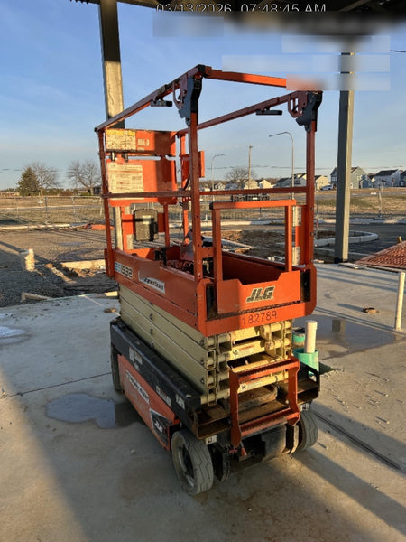 2021 JLG ES1932