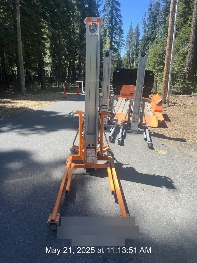 2023 GENIE SLC-24