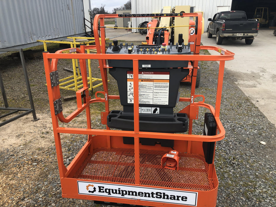 2020 JLG E400AJPN