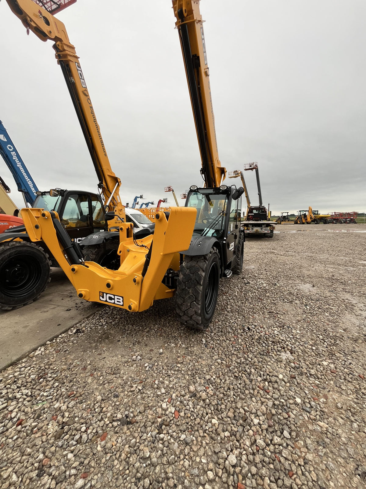2025 JCB 512-56