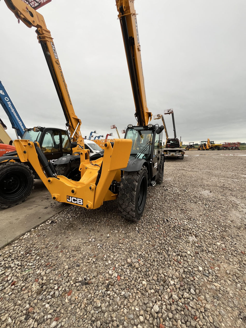 2025 JCB 512-56