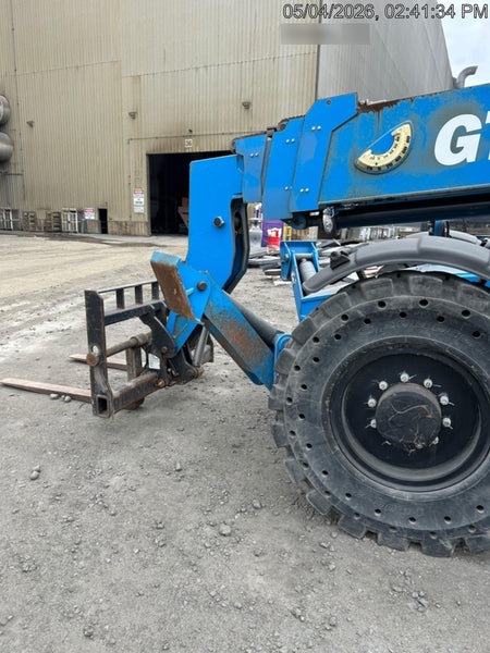 2019 Genie GTH-1056 Cab/Heat/AC, Solid RT Tires, LED Work Lights, Beacon 60" QA Carriage, 60" Forks