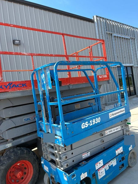 2019 Genie GS-1930 Fixed Rails with Chain Entry