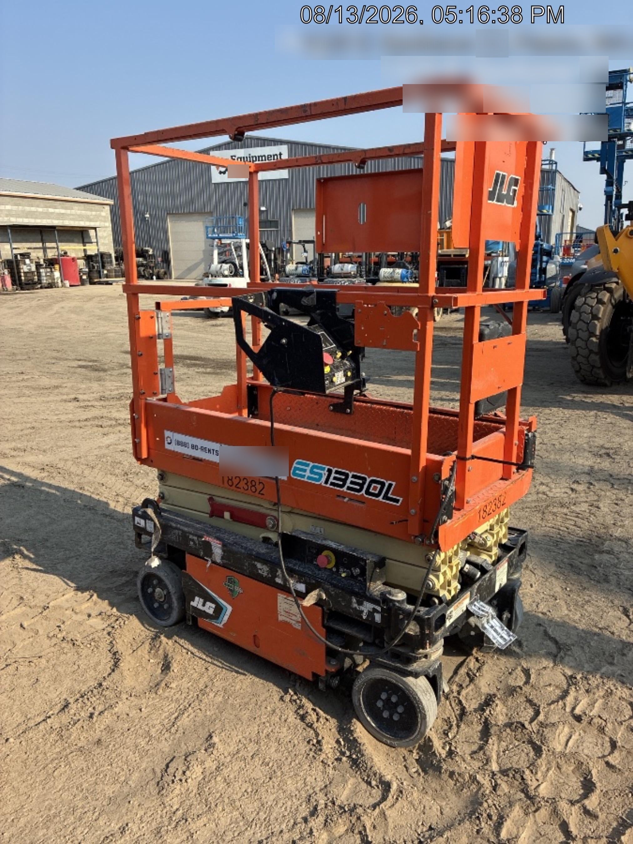 2021 JLG ES1330L
