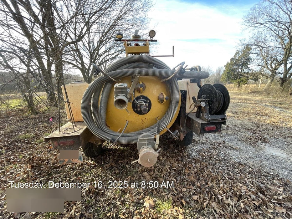 2023 VAC-TRON LP573XDT