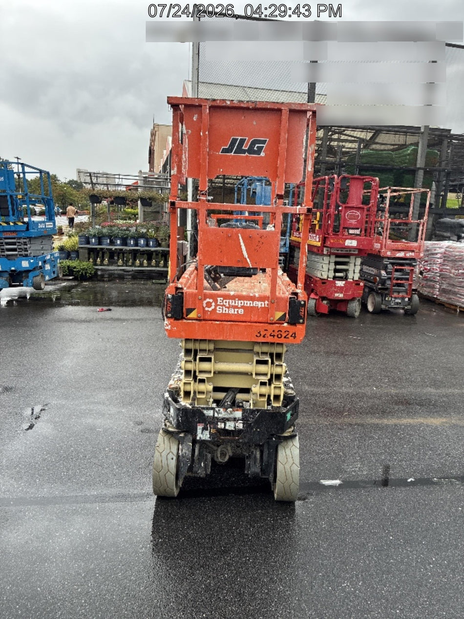 2023 JLG ES2632