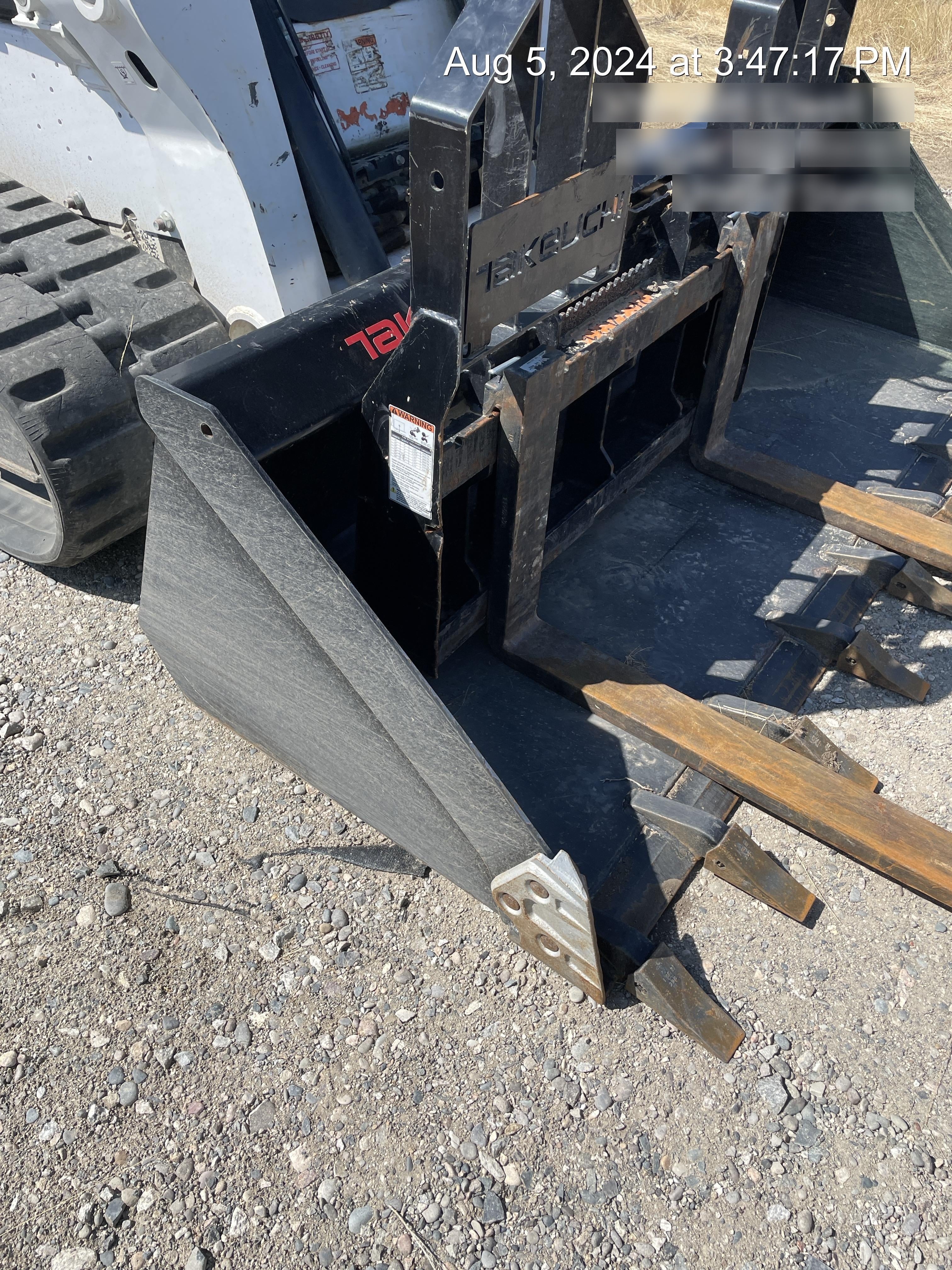 2022 TAKEUCHI 84" Tooth Bucket Takeuchi