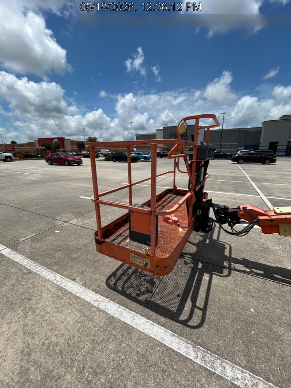 2019 JLG 400S