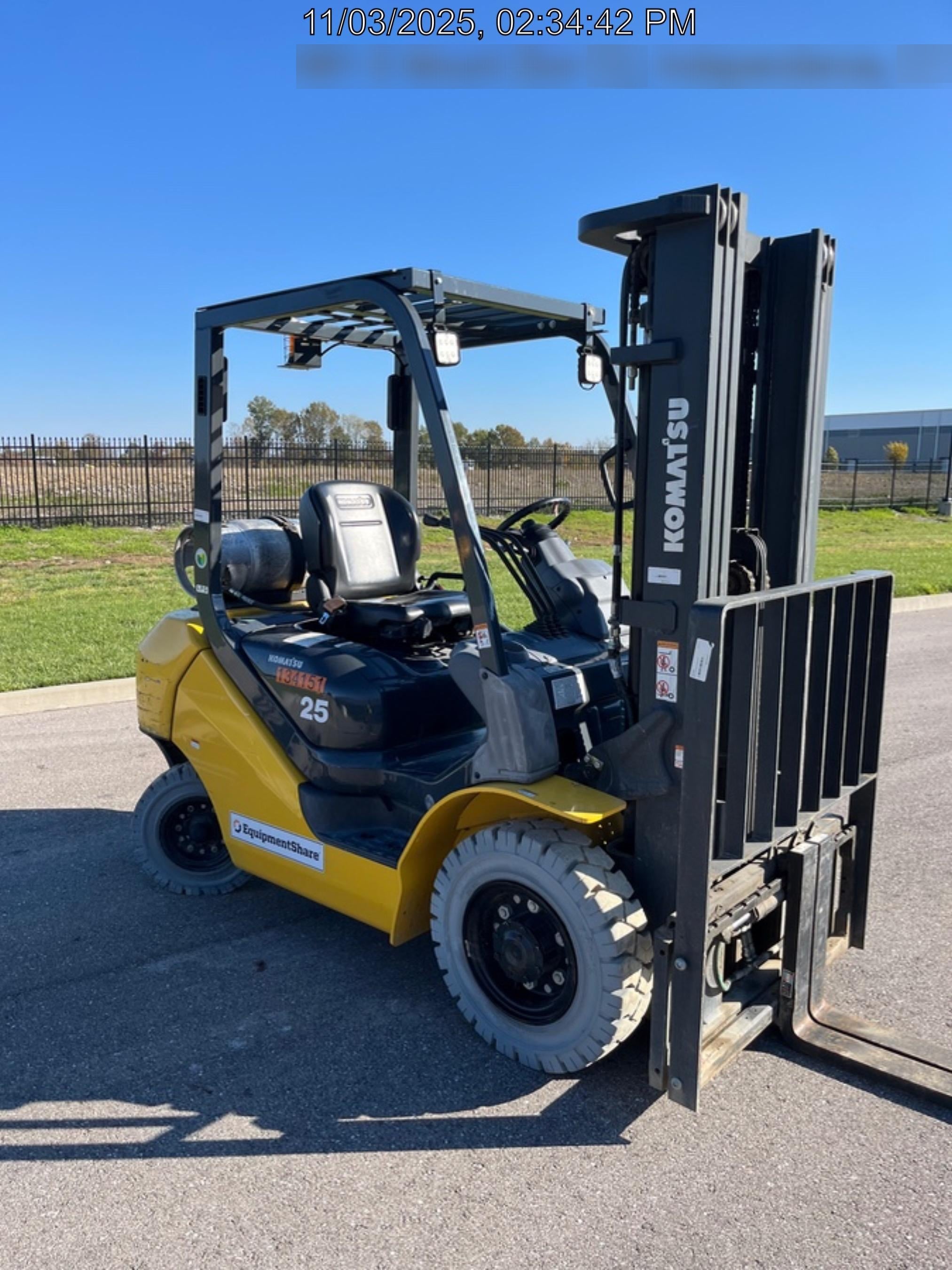 2021 KOMATSU FG25T-16 LP